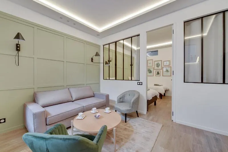 166 Suite Roza - Superb Apartment In Paris.  Parijs